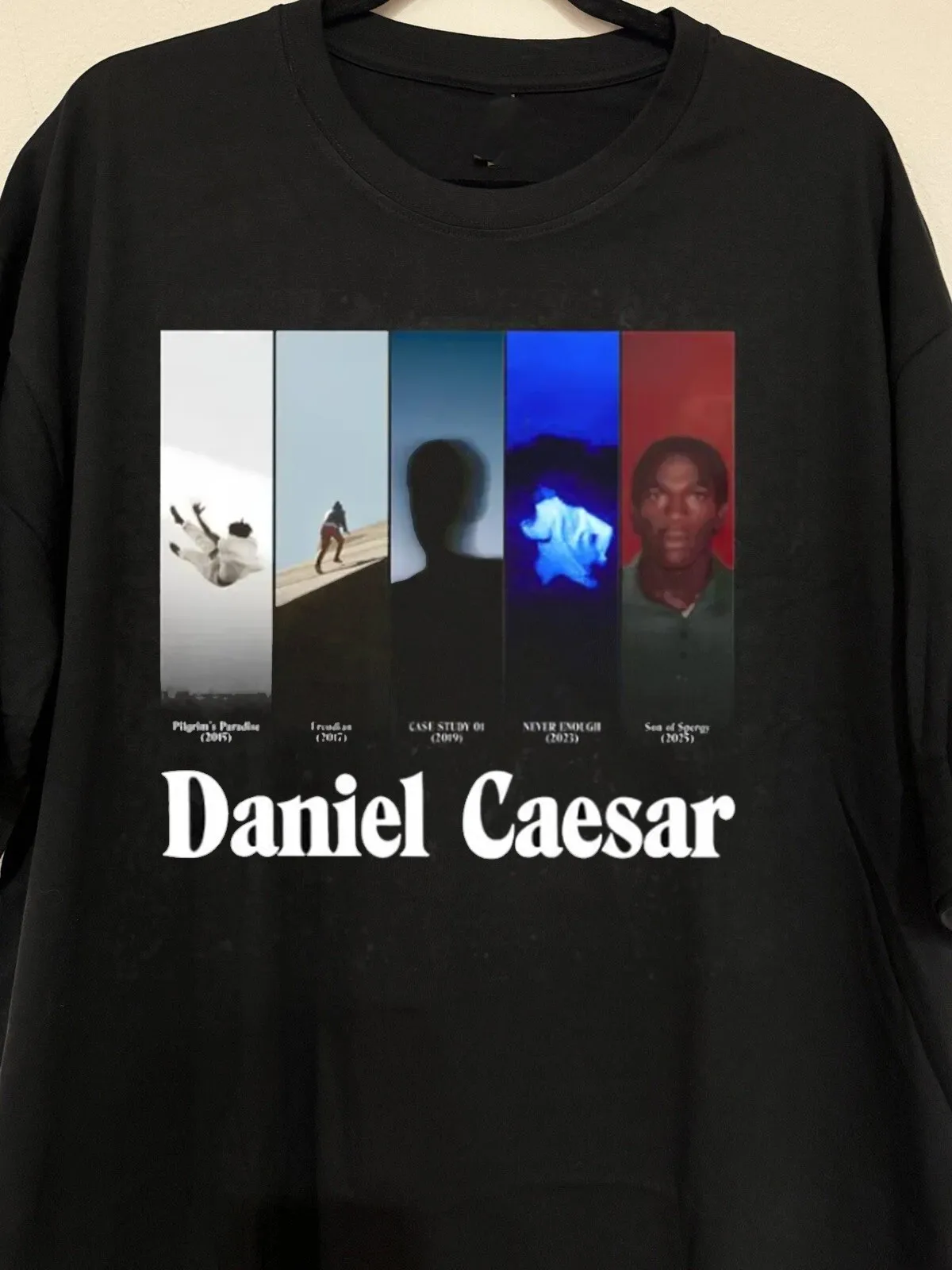 Daniel Caesar Black Color T-shirt Classic unisex S-5XL BL2371