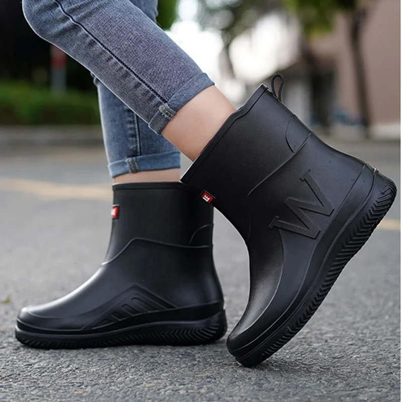 Mid-tube Fashionable Rain Boots Large Size For Men Women Kitchen Work Fishing Rain Boots Car Wash Water Shoes Rubber Overshoes