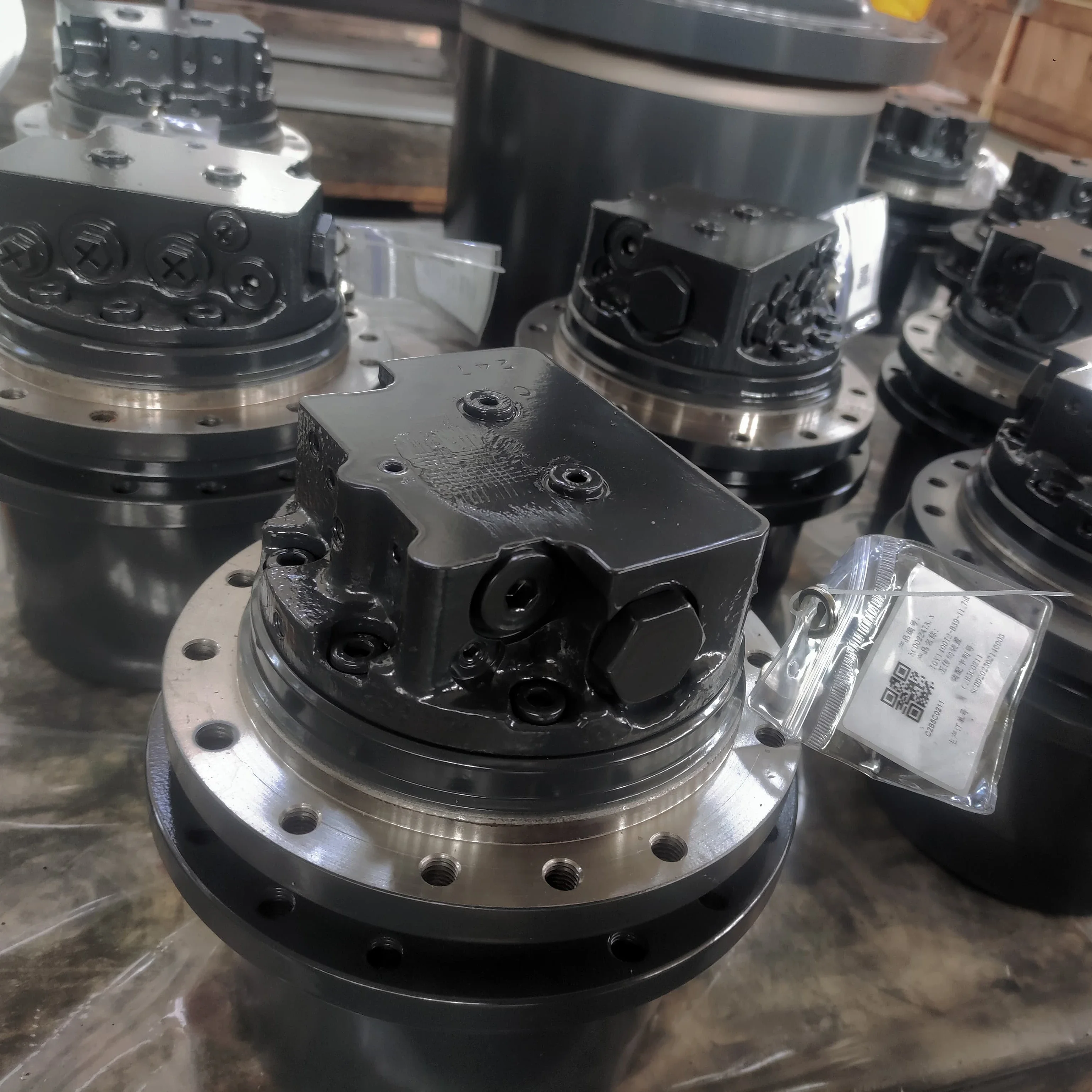 

OEM Digger Crane Coal Excavator Travel Motor, Crawler Hydraulic Drive Main Reducer Low Speed High Torque for Winch