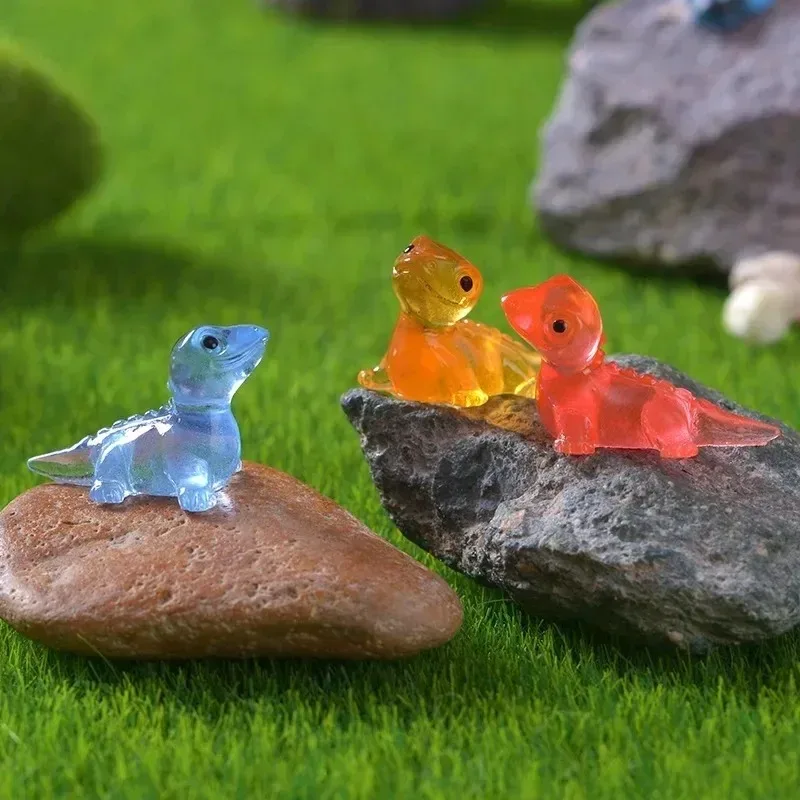 Glow In Dark Mini Lizard 10Pcs Resin Mini Figurines, Vivarium Decor, Fairy Garden Kawaii Animal DIY Ornaments