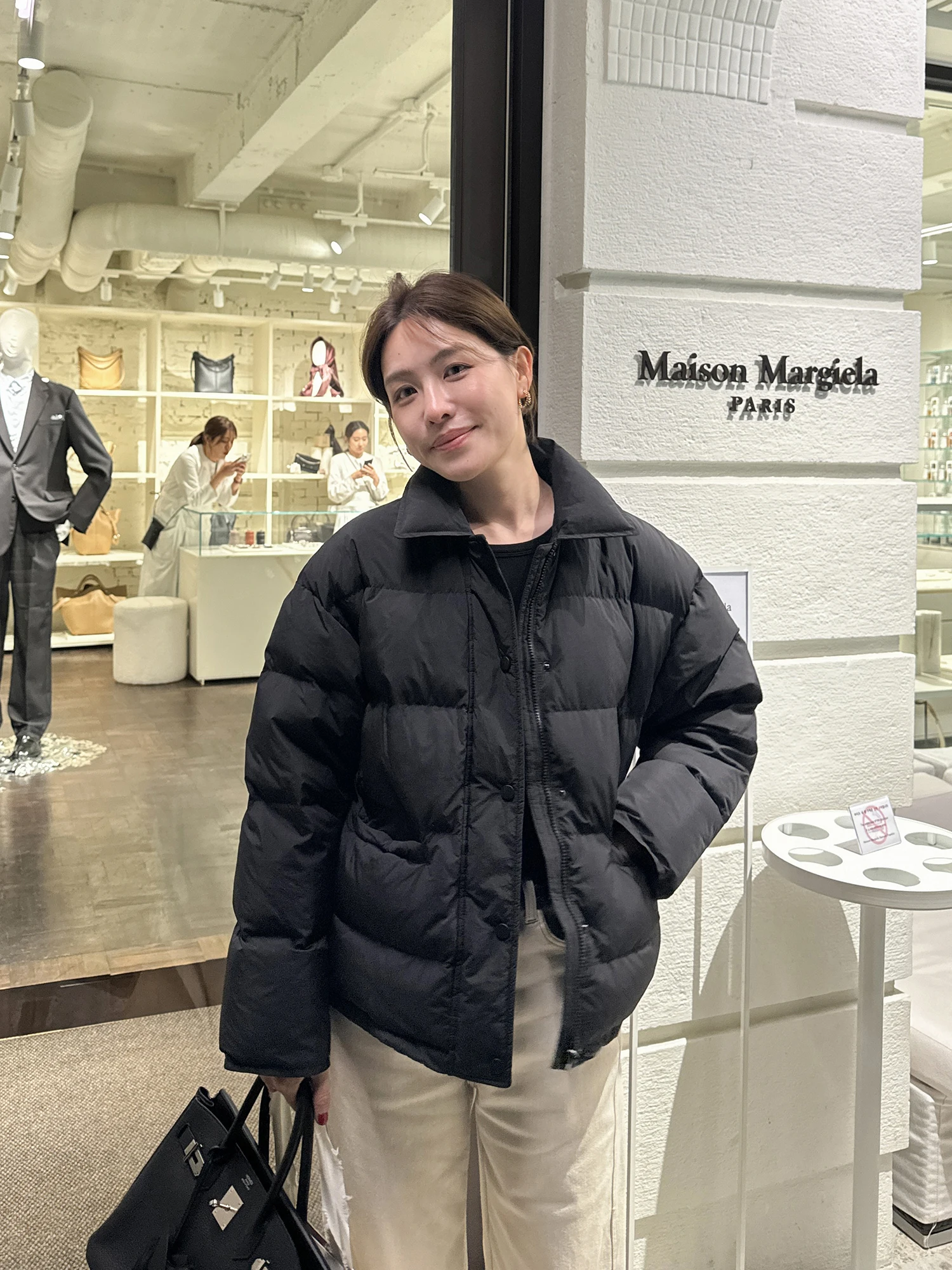 

Женская короткая пуховая куртка Yangle 2025: Новинка зимы, корейский стиль, легкая, с черным воротником, белый пух, верхняя одежда