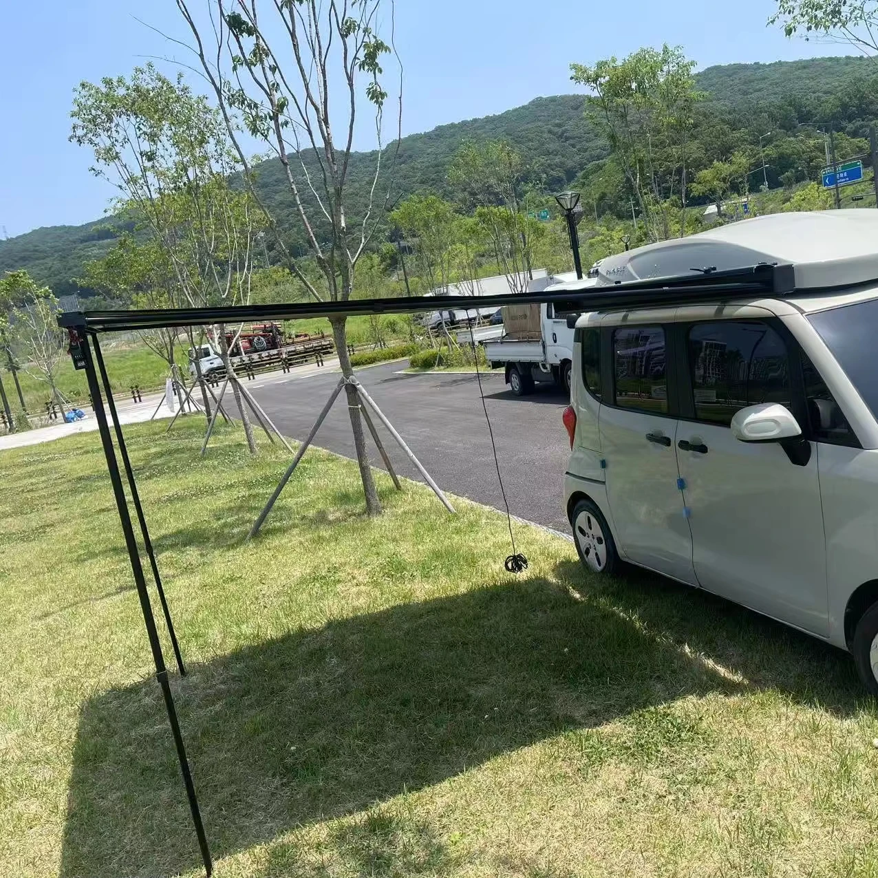 

Hot Sale Offroad 4x4 SUV Car Side Awning For Camping & Outdoor Adventure