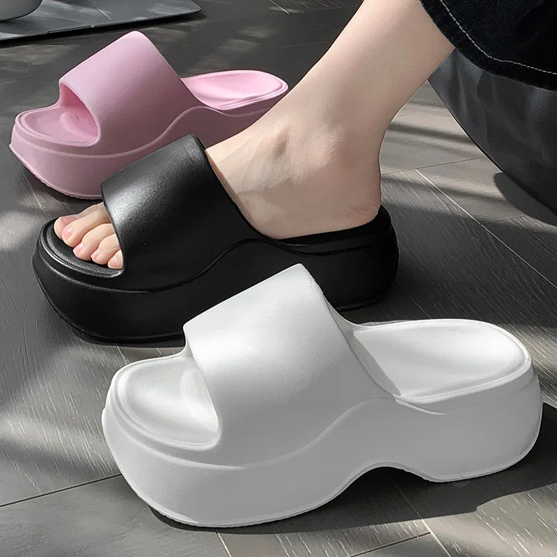 Sandales compensées d'été pour femme en EVA, antidérapantes, à semelle épaisse et souple, idéales pour la plage
