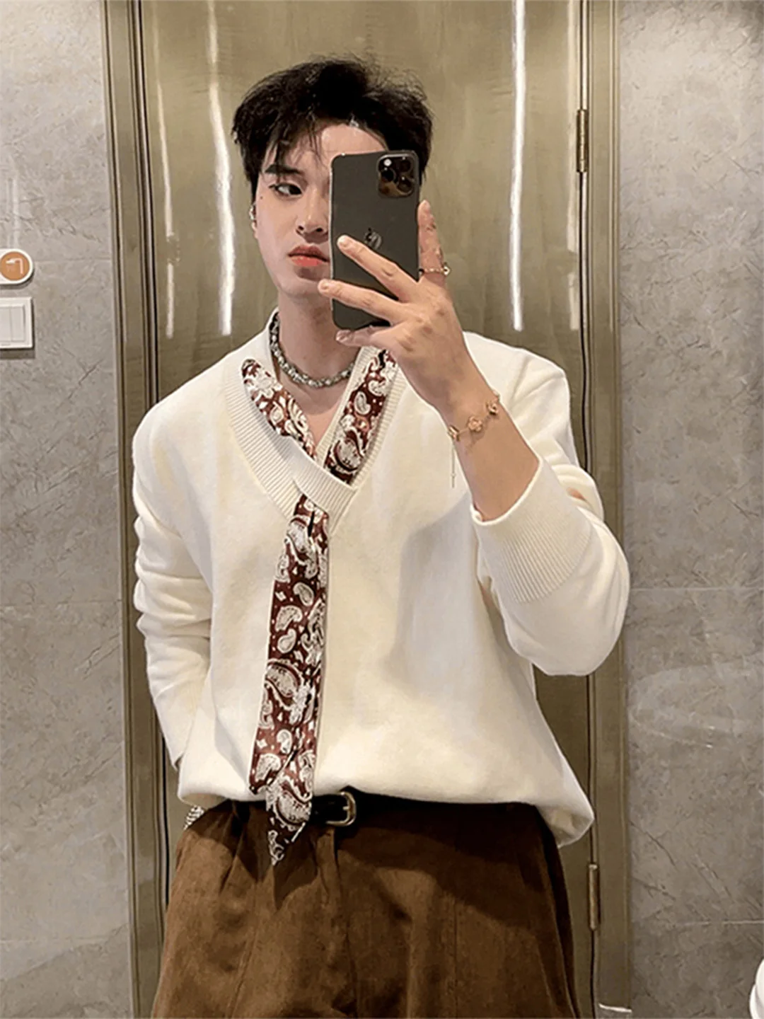 

Loose Fit Long Sve V-Ne Knitted Sweater with Tie Casual Sle Floral Print Men's Autumn Winter Faion Comfortable Knitwear