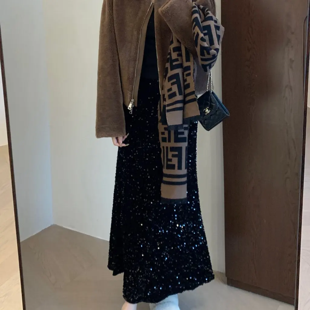 

Elegant Heavy Beaded Embroidered Velvet Fishtail Skirt Soft Lightweight A-Line High Waist Velvet Fabric for Women