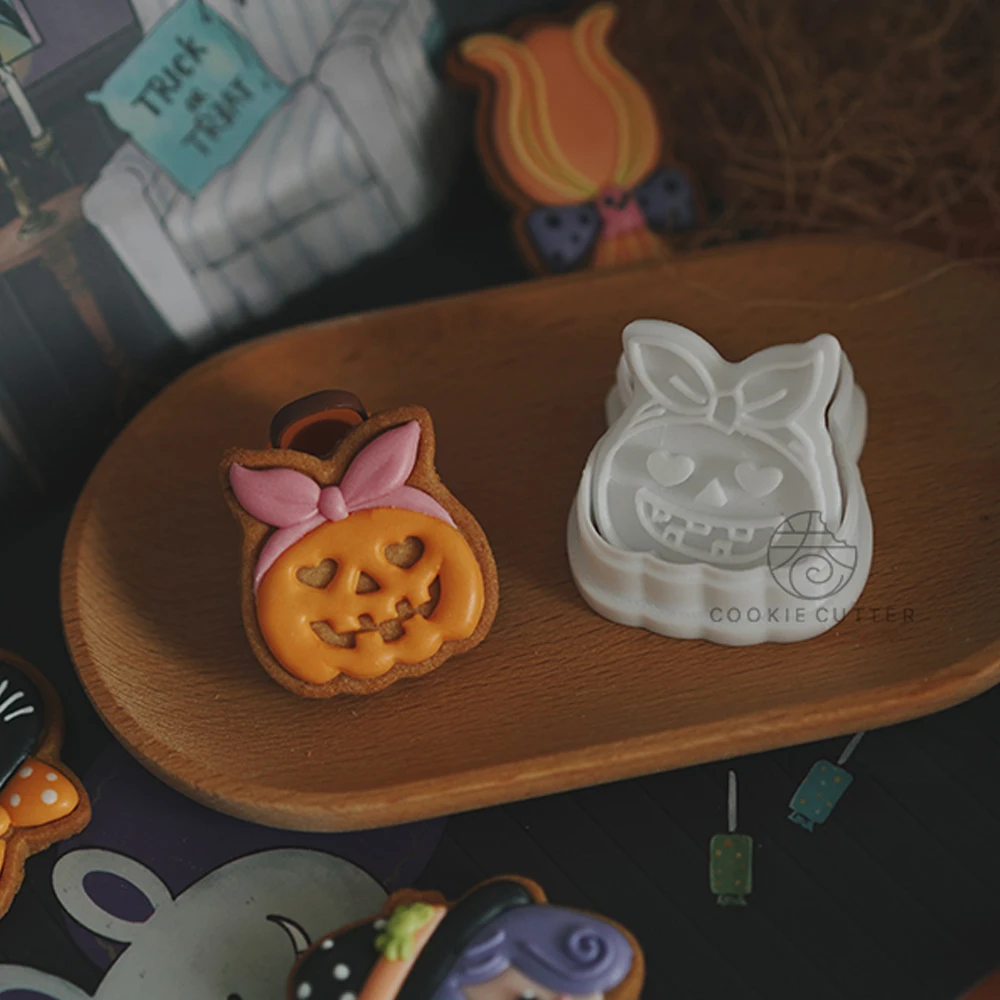 Halloween Mold Witch Cat Broom Ghost Pattern Pumpkin Shape Mold Cookie Cutter DIY Hand Press Mould Tools Biscuit Stamp Mould