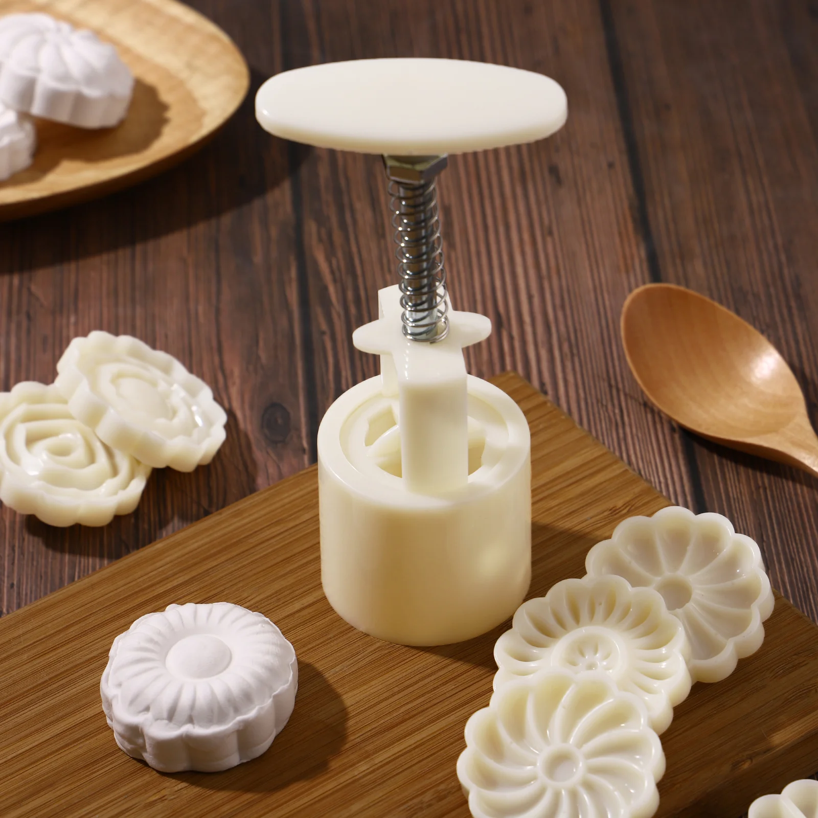 

1Set DIY Hand Press Mooncake Mold Set 6 Stamps Baking Tool for Mid-Autumn Festival Handmade Mooncake Cake Cookies Cutter