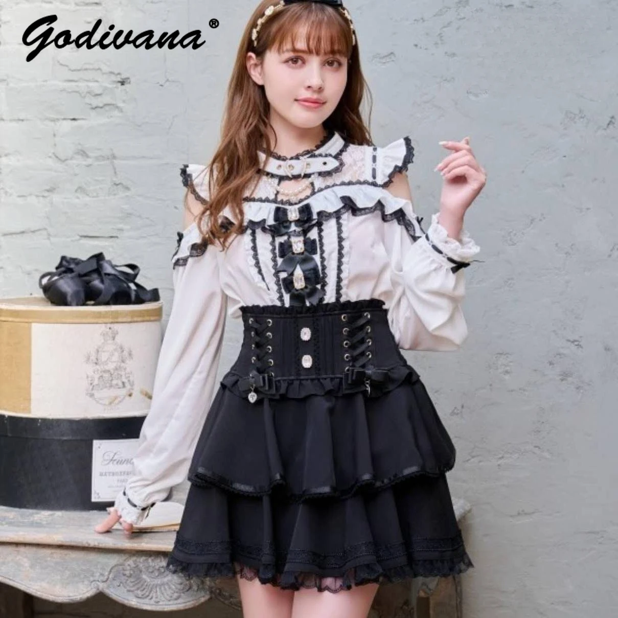 Japanese Style New 2015 Spring Choker Collar Sweet Rhinestone Bow Lolita Shirt Long Sleeve Women's Cute Blouses Tops