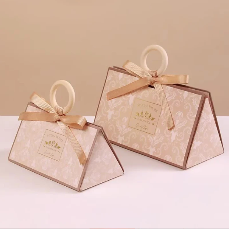 

Triangle Large Shape Paper Bag Packaging Box with Handles Wedding Gifts for Guests Candy Boxes for Wedding Baby Shower Party