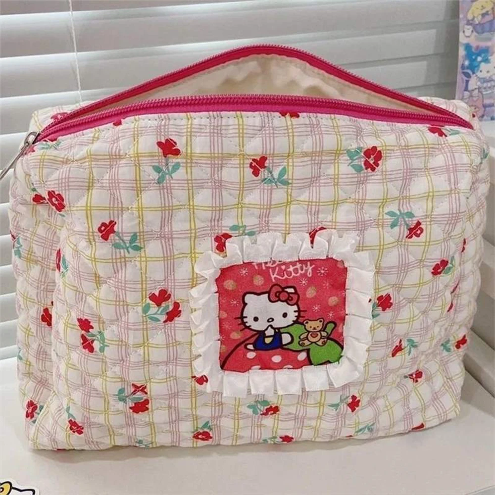 Sanrioed Hello Kitty Cosmetic Bag Kawaii Anime Kt Melody Wash Bag Storage pochette Girl Student Portable Travel High Capacity