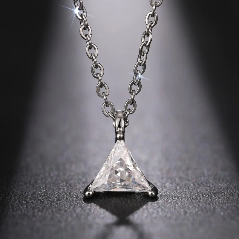 CAOSHI Small Fresh Style Pendant Necklace for Women Shiny Triangular Cubic Zirconia Pendant Accessories Wedding Party Jewelry