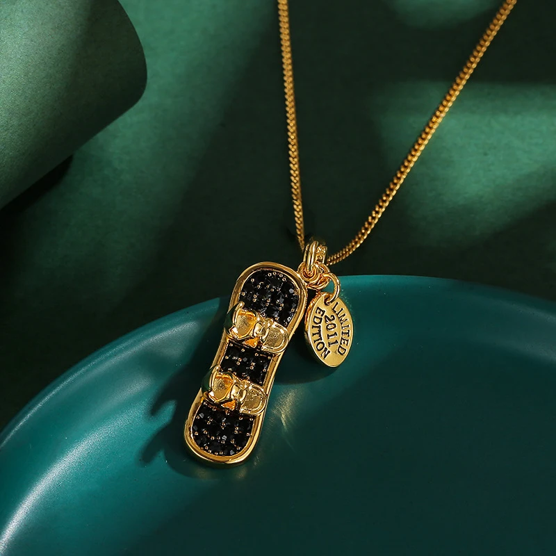 

1Pc Enameled Diamond-encrusted Gold Ski Pendant With Letter Print,for Women Sweet Cool Party Jewelry Halloween Christmas Gifts