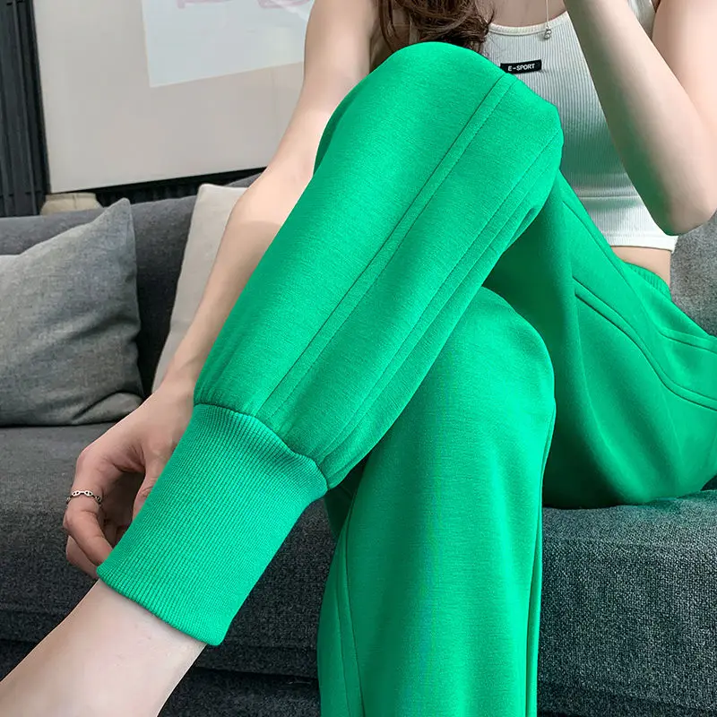 Green Sports Pants Women's Spring And Autumn Loose Leggings 2023 New Casual Radish 9-point Harlan Pants