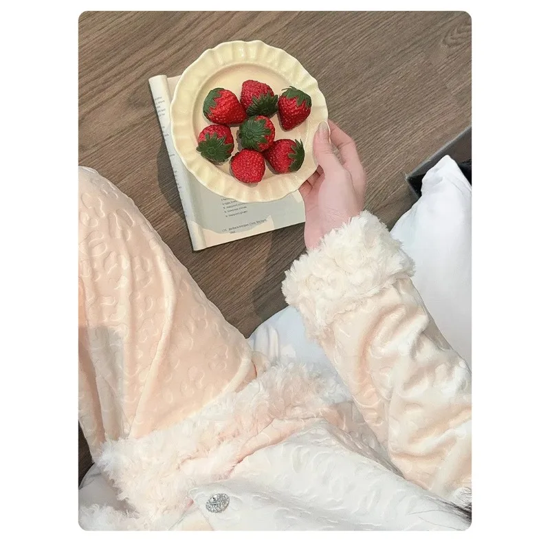 طقم بيجامات مخملية على شكل جزيرة كورية مزدوجة الجوانب للسيدات بأكمام طويلة ملابس نوم دافئة للخريف والشتاء مقاس XL سادة بطول كامل مريح