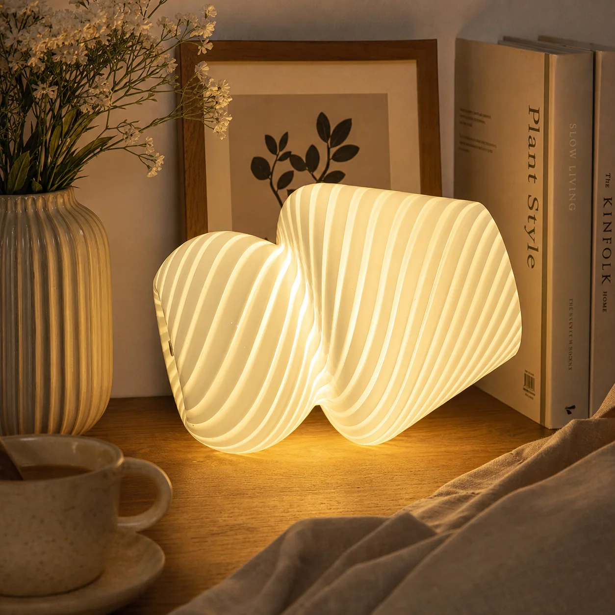 WWPPU Vintage Glass Mushroom Lamp Striped Swirl Shade 3 Color Dimmable USB Table Light for Bedroom Bedside Nightstand
