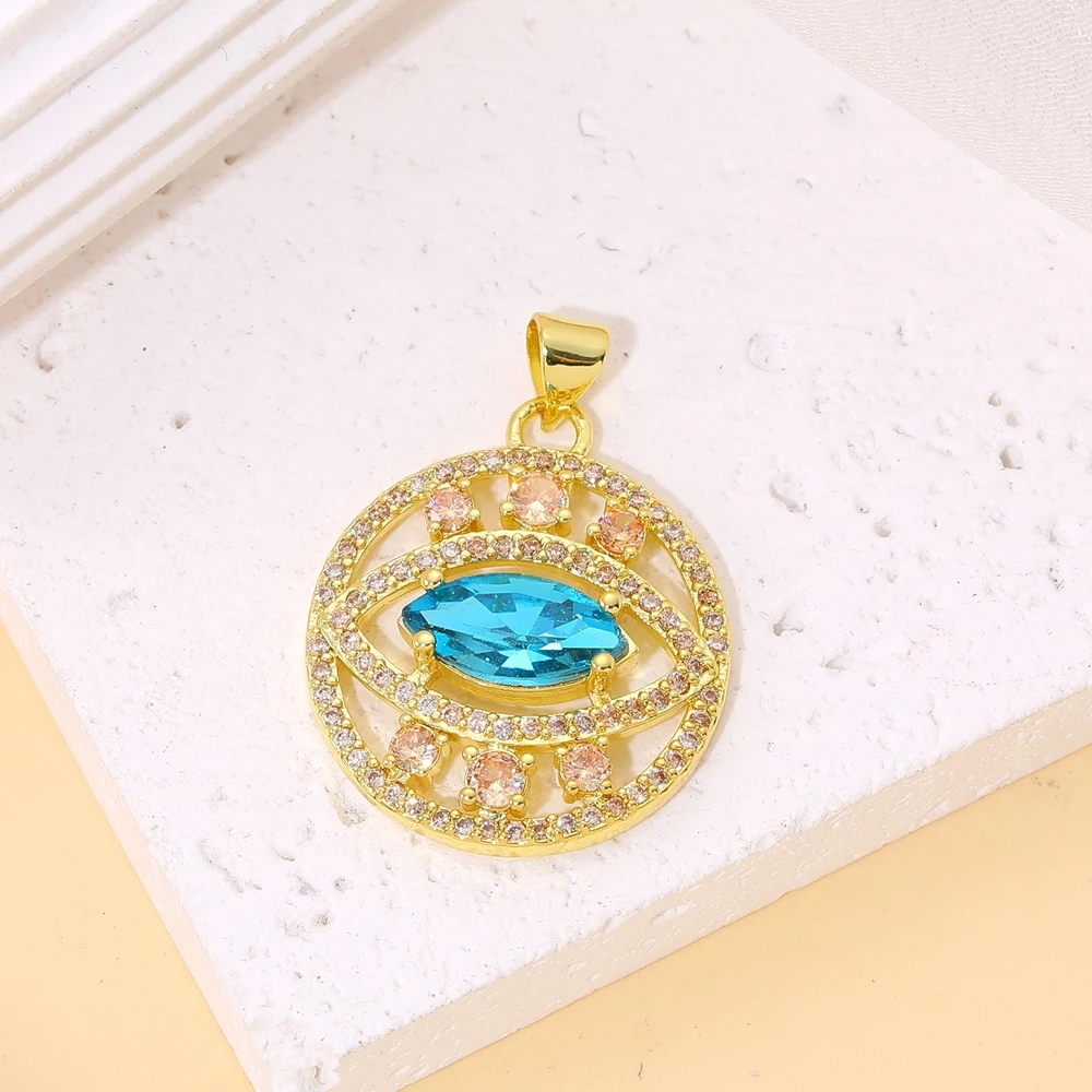 Juya 18K vergoldete Luxus-Anhänger mit Regenbogen-Zirkonia, Stern, Libelle, Baum des Lebens, Biene, Liebesherz, rundem griechischem Bösen-Auge-Charm – Detail 24