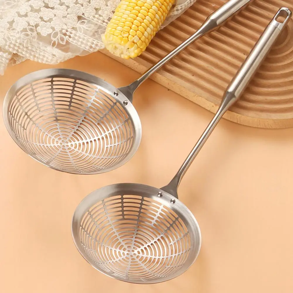 Long-handled Spider Strainer Stainless Steel Spider Strainer Skimmer Spoon with Handle Wire Mesh Ladle for Frying Pasta for Oil