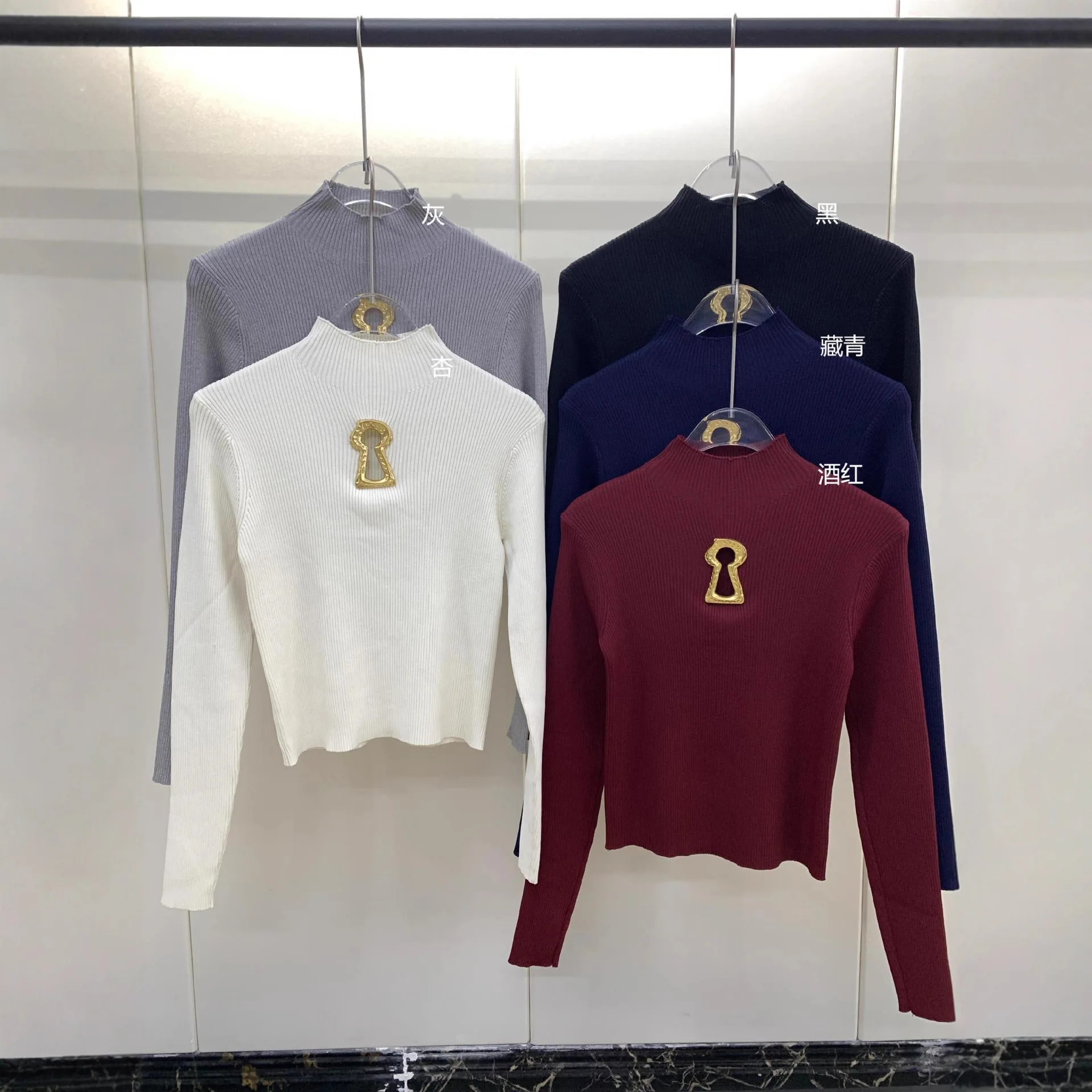 ハーフハイネックのセクシーな透かし編みニットセーター レディース 秋冬 暖かい 長袖 無地 スタンドカラートップ ニットジャンパー