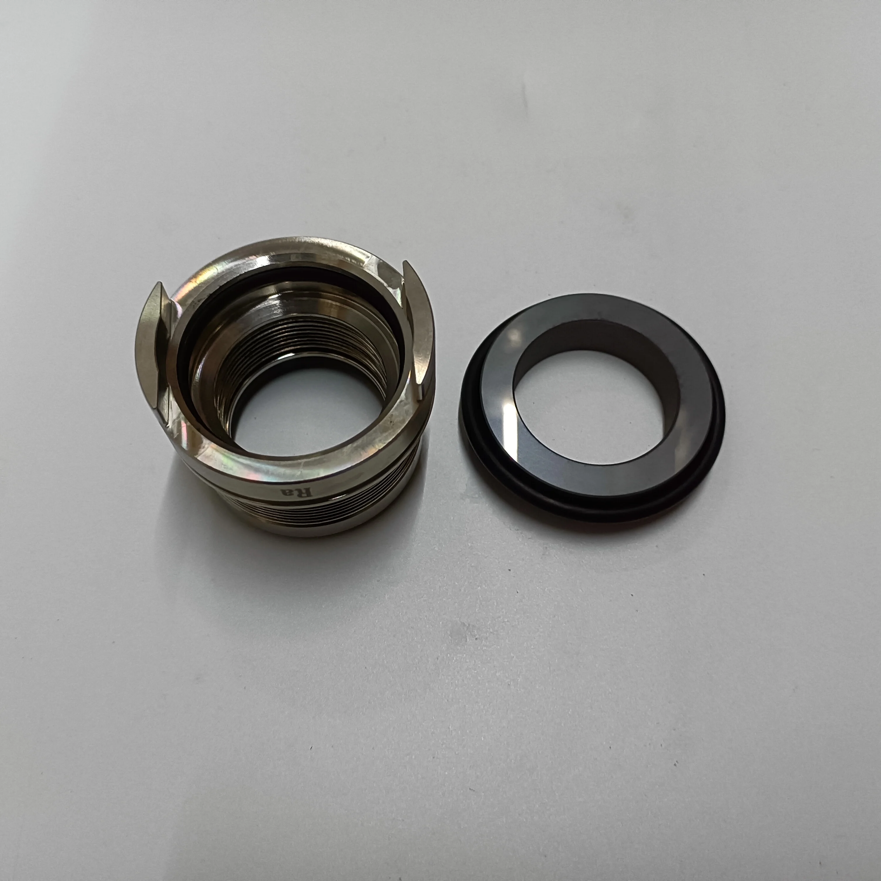 Yuewang Factory High-quality New Oil Seals 22-1101 THERMO KING XDS Transport Vehicles (1999-2009) Retrofit/Upgrade 1 Year