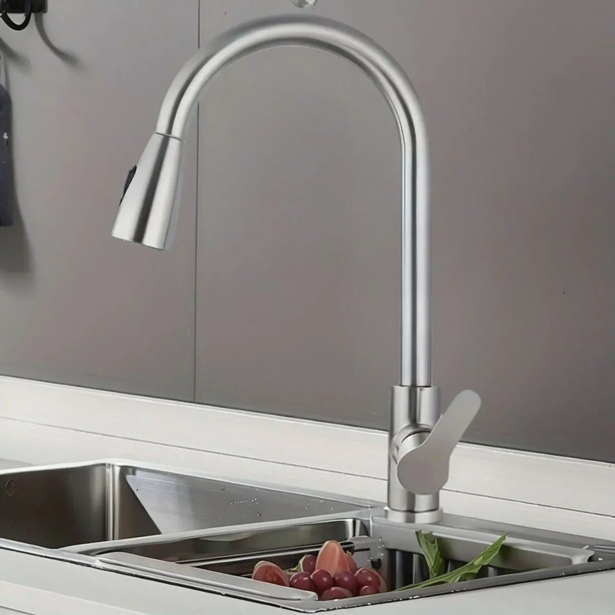 Adea Stainless Steel Pull-down Kitchen Faucet, Single-hole Installation, Ceramic Core, G1/2 Asian Standard Inlet.