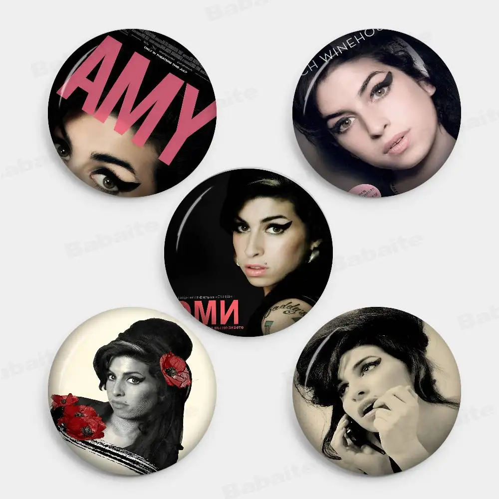 Famous Music Singer Amy Winehouse Soft Button Pin Bright Printed Icon Gift For Friends Badge Collar Brooch Lapel Pin Metal