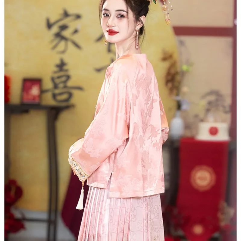 

Новый комплект розового платья в китайском стиле для тостов из двух частей.