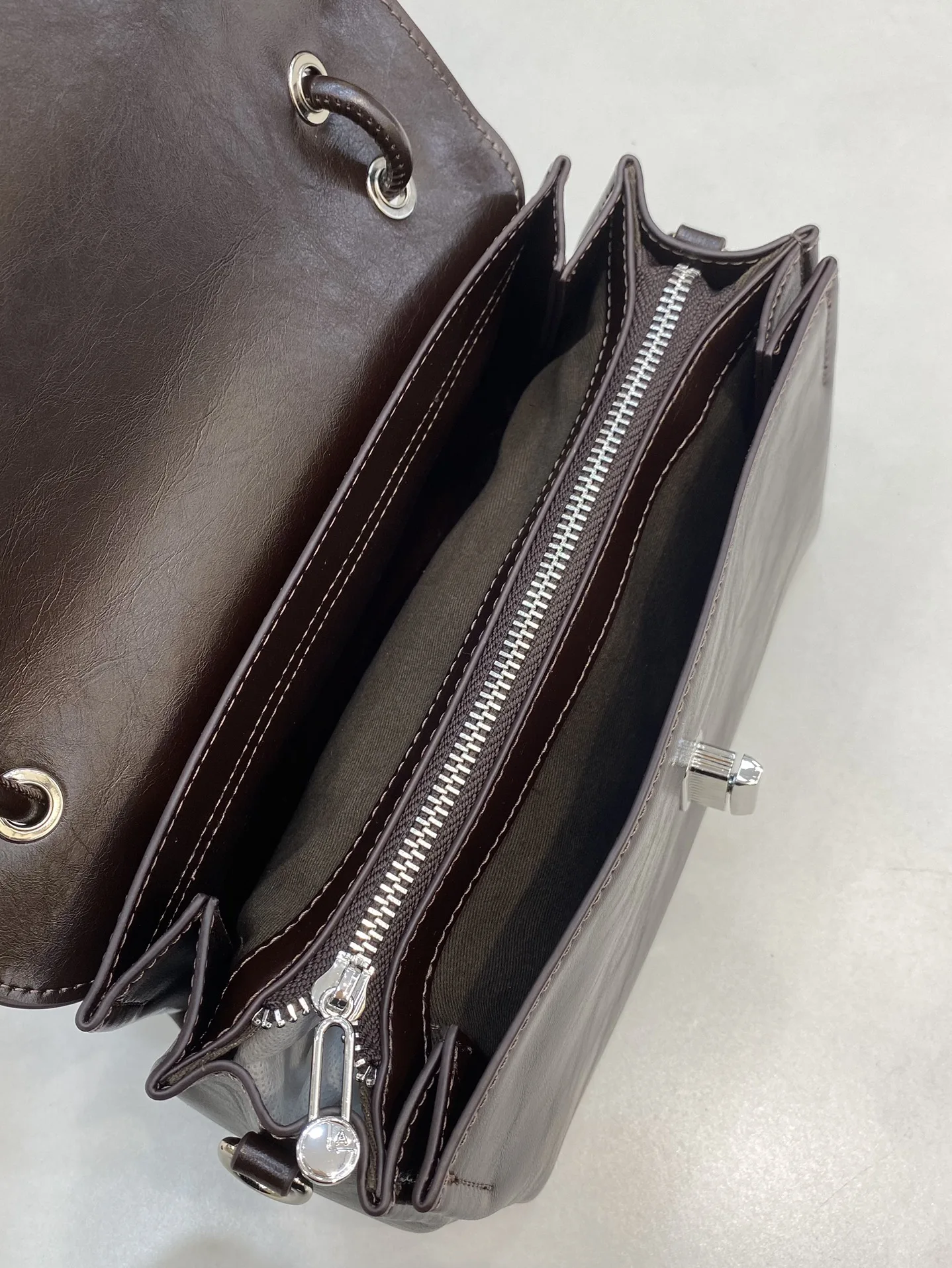 nuevo-bolso-cuad-retro-de-cuero-vac-ence-a-la-moda-bolso-de-hombro-versatil-y-e-para-mujer-con-cierre