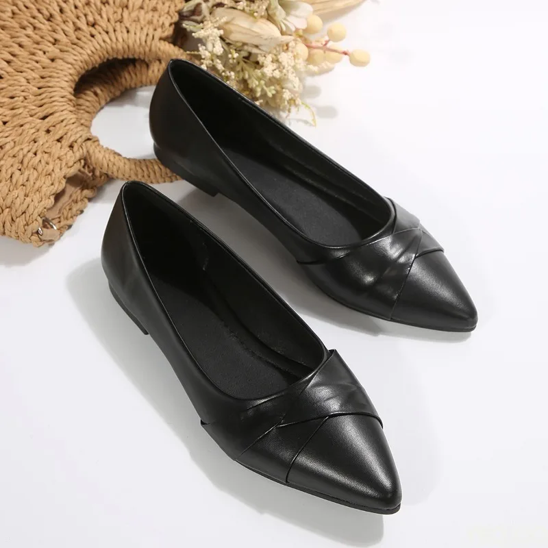 

Elegant simple shallow low heeled shoes fashionable versatile soft soled women's shoes comfortable plus size women's shoes
