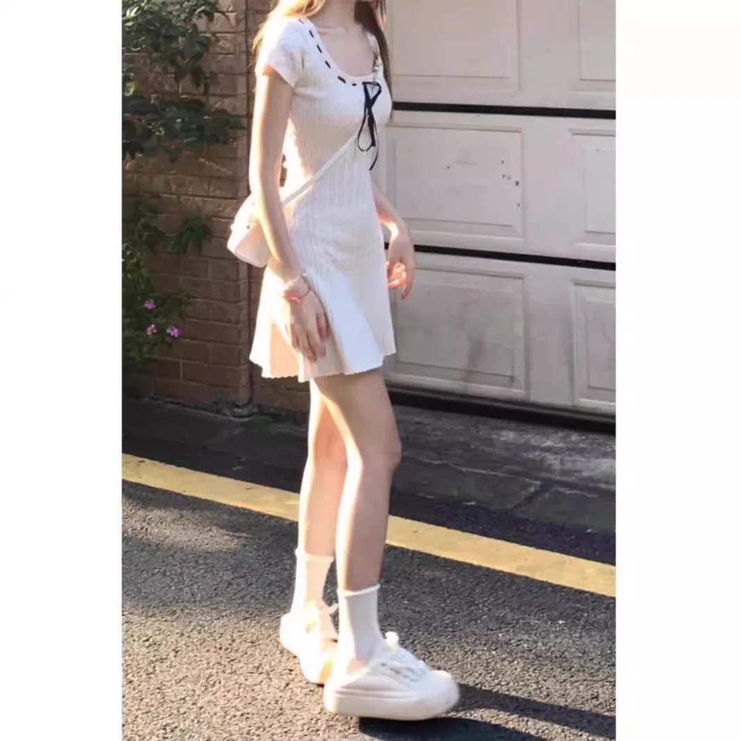 

High Quality Hot Selling Wholesale College Style Tied Knit Dress Slimming Sweet Temperament A-line Waist Cinching Short Skirt