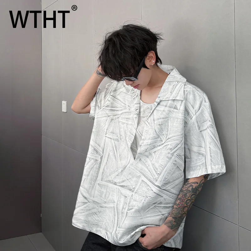 

WTHT Fashion Men's Print Spliced Fake Two-pieve Design T-shirts Trendy 2025 Sumemr Short Sleeve Turn Down Collar Top Male 2A1535