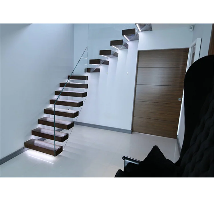 Design delle scale galleggianti per scale con ringhiera verticale