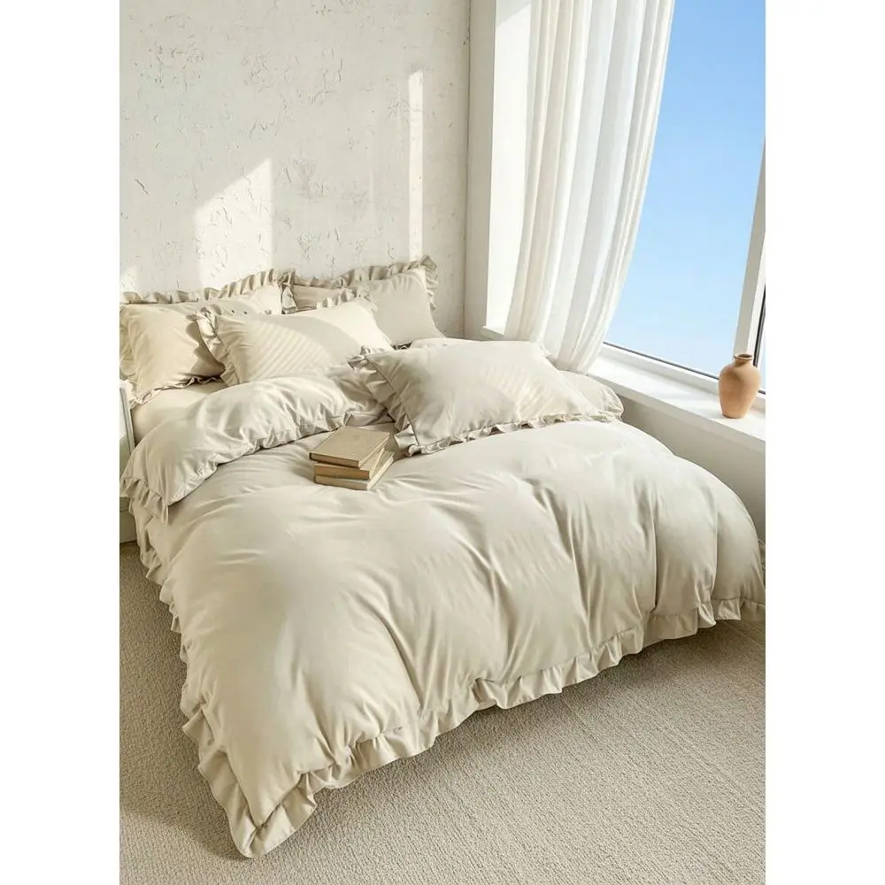 

Комплект из 3 предметов: пододеяльник и 2 наволочки, кремового цвета, с рюшами, мягкий, уютный, с начесом, подходит для спальни, гостевой комнаты, маши-комбо.