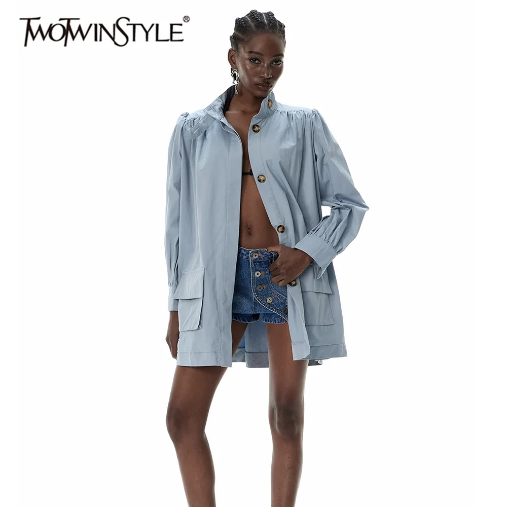 

TWOTWINSTYLE, свободные повседневные куртки со сращенными карманами для женщин, стоячая куртка с длинными рукавами и лоскутными складками, базовая куртка, женская одежда