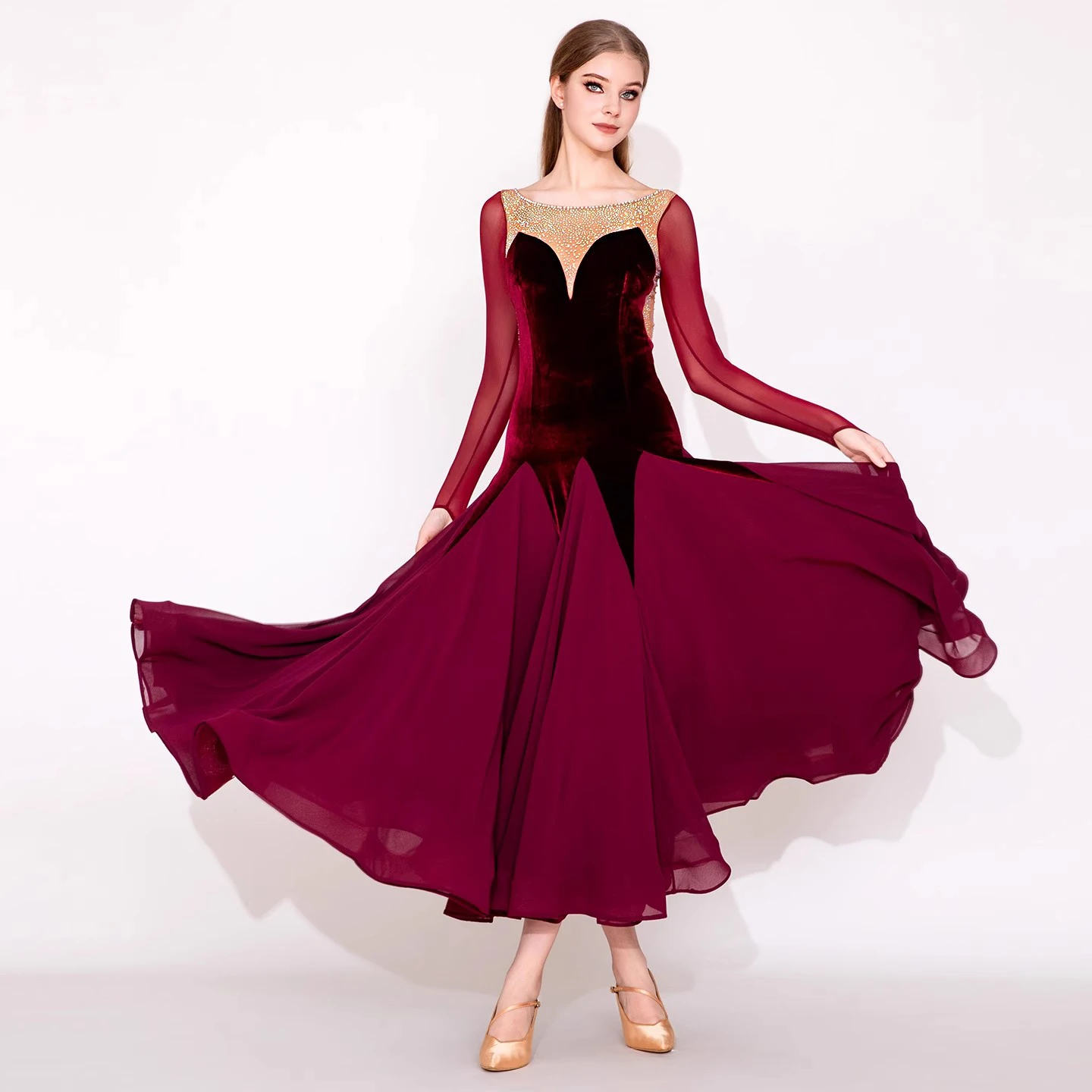 

Womens Ballroom Dance Dress Velvet Long Sleeve Glittery Rhinestones Dresses Modern Waltz Tango Stage Performance Dancewear