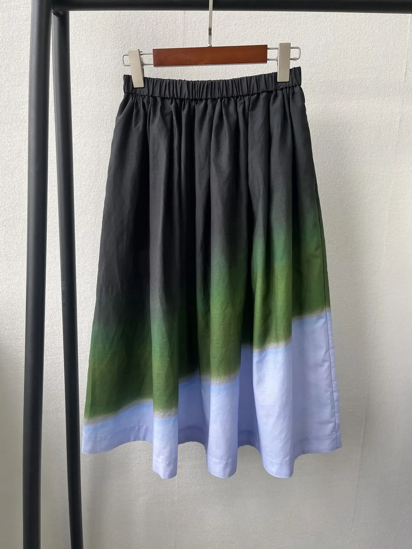 

Silk Cotton Blended Skirt Women Elastic Waist Gradient Texture Large Swing A-line Umbrella Skirt 2024 Early Autumn New Style