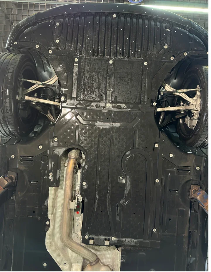 

Для Mercedes-Benz E-класса из марганцевой стали под защитным приспособлением двигателя, капоты двигателя, щиток двигателя, автомобильные аксессуары.