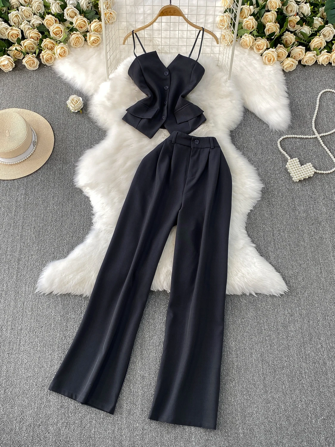 

Faionable корейский женский комплект с высокой талией, топ с бретельками на одной пуговице и широкие брюки, эффект похудения