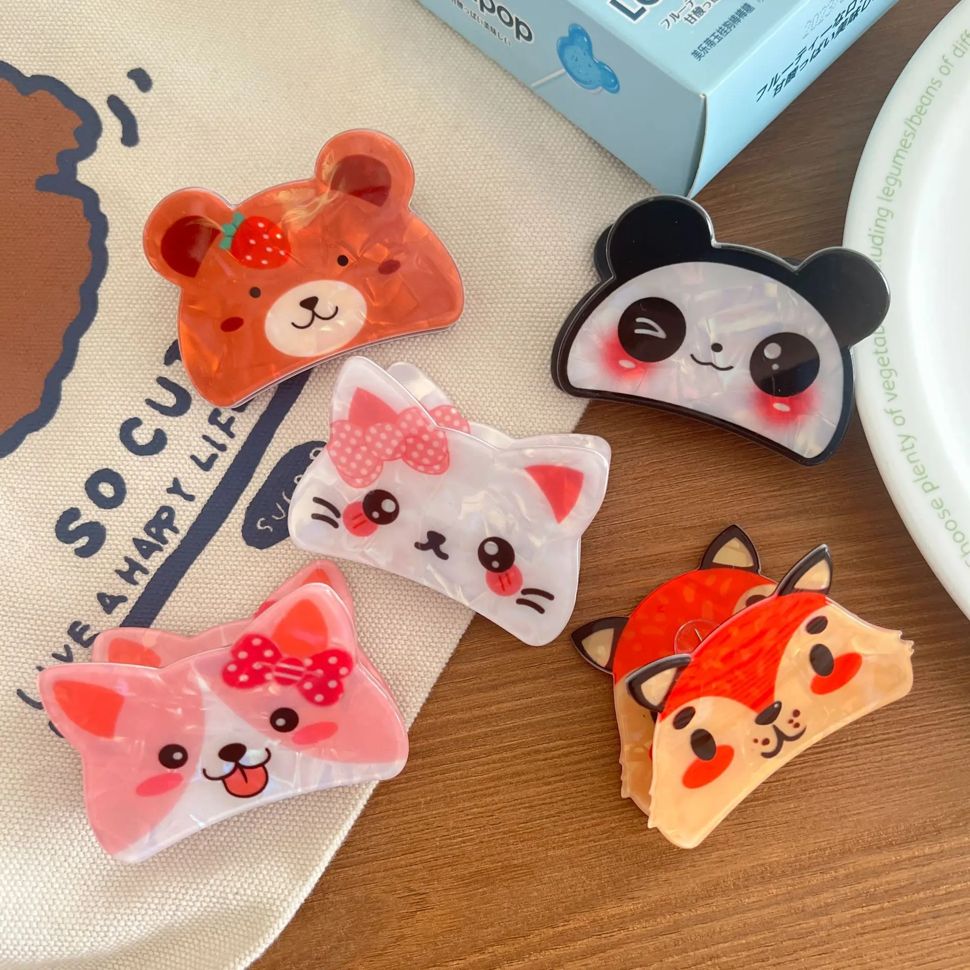 

Cartoon Animals Squirrel Clip Cute Panda Hair Clips Sweet Girl Acrylic Fox Hair Claw Bear Hairpin Hair Accessories For Women