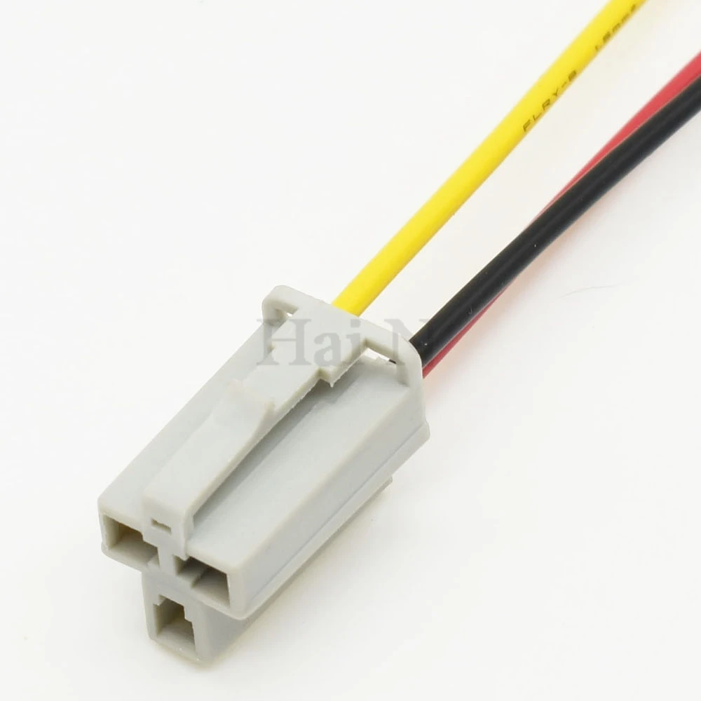 3 prong plug to cigarette lighter 3-Pin CB Power Adapter Cable is made of heavy RE67014: Adapter, Cigarette Lighter