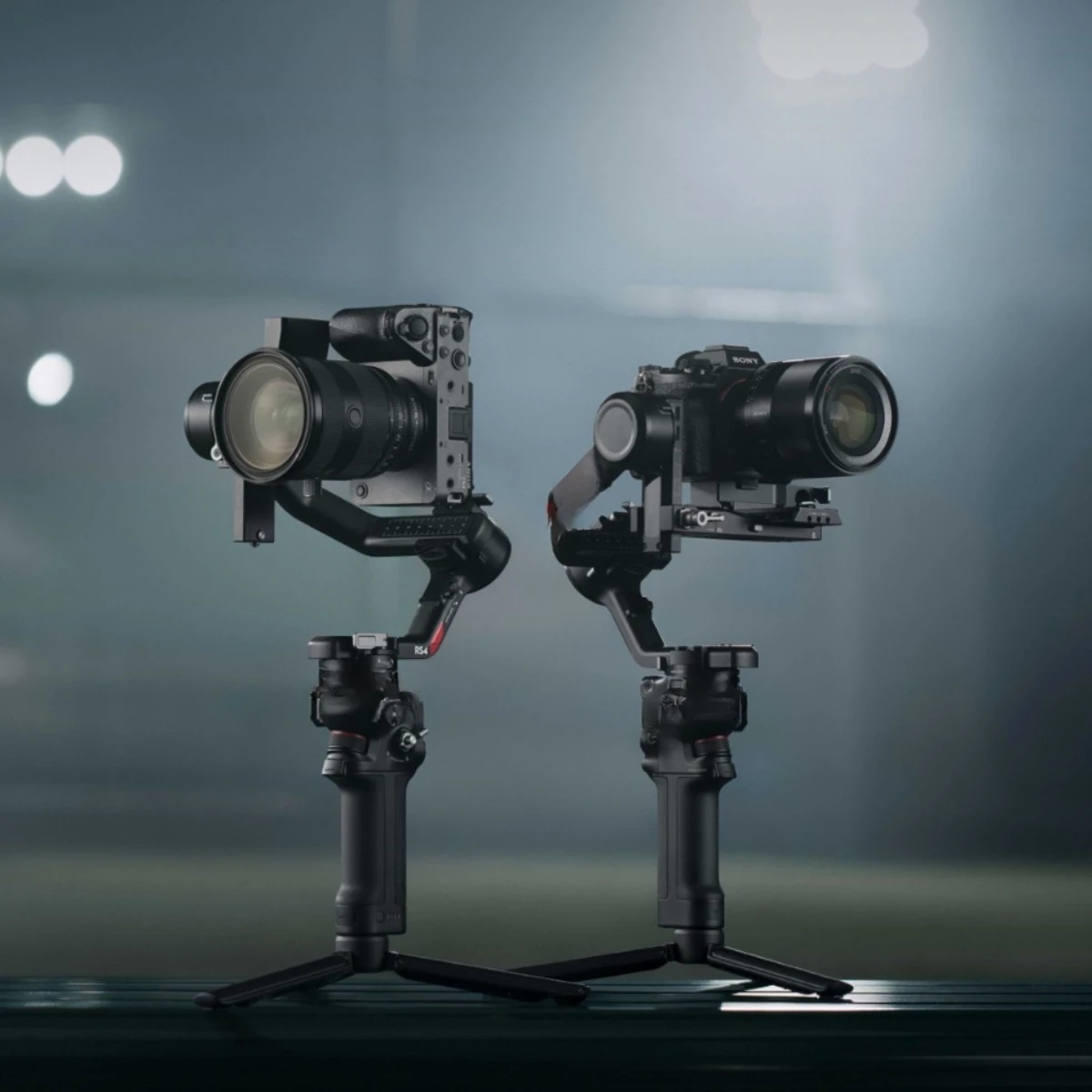 Handheld gimbal stabilizer, three-axis anti-shake shooting 3kg load