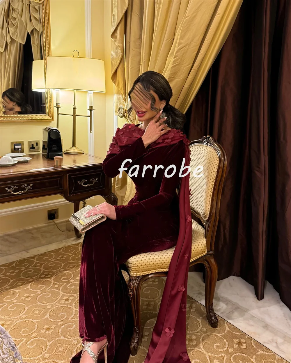 Robes de sirène à plis à fleurs en velours complexe, robes longues à col haut personnalisées, robes sur mesure pour les occasions, style moderne
