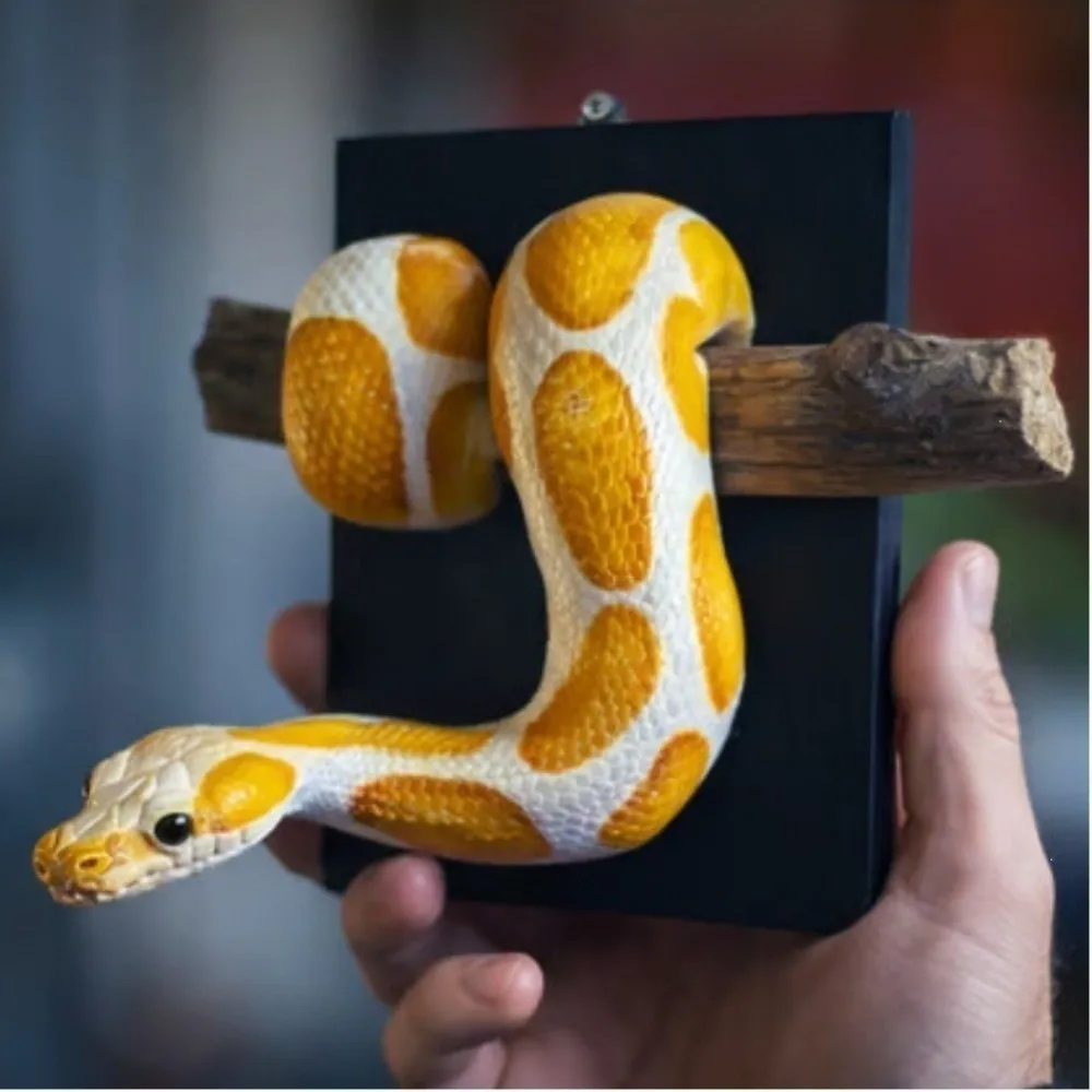Gothic Golden Ball Snake Wall Decor, Realistic Resin Reptile Sculpture, Lifelike Python Wall Hanging Ornament