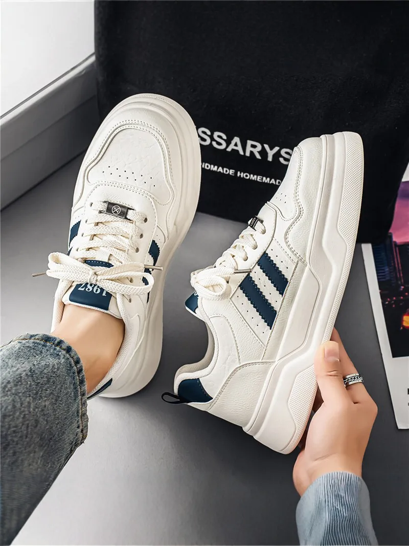 Men's Casual Sport Shoes 2026 New Style Autumn Trendy High-End Feeling Versatile Board Shoes Teenagers Heightening Movement W...