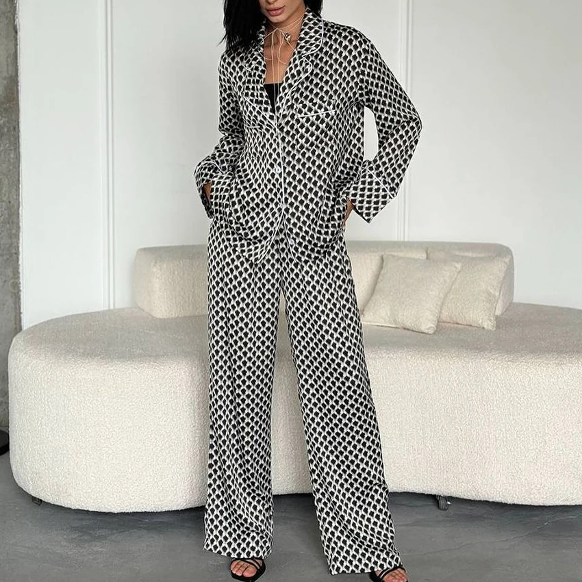 

Hiloc Elegant Plaid Plunging Neckline Long Sleeve Button Top Sets Loose Floor-Length Pants Suits Woman Pocket Home Pajama Outfit