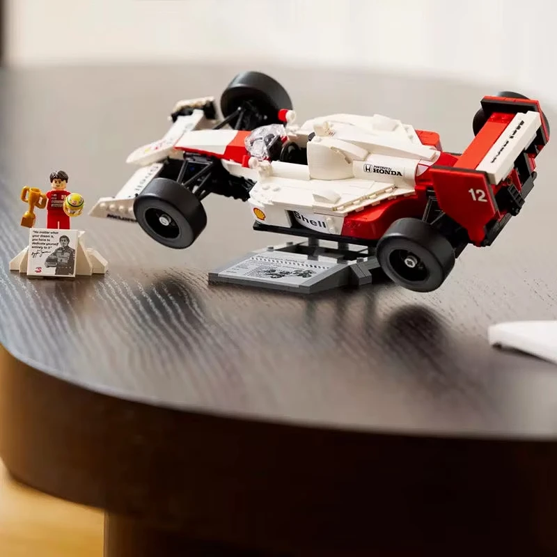 The new MP4/4 racing car and Ayrton Senna10330 mechanical brick assembly building blocks children's boy model toy gift
