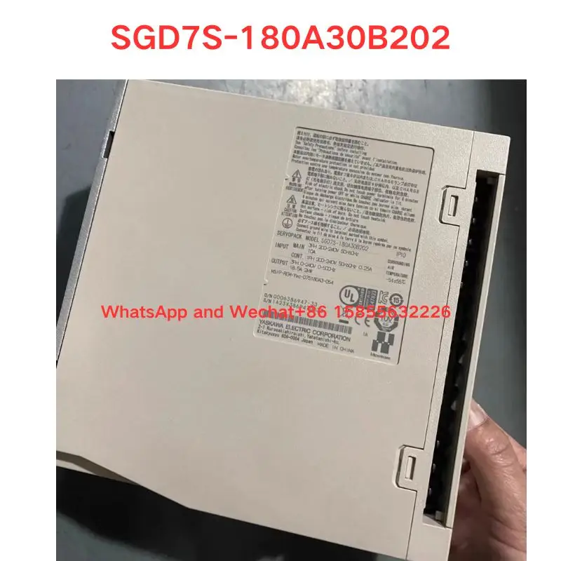 Used OEM disassembled parts SGD7S-180A30B202 Servo driver Functional test OK