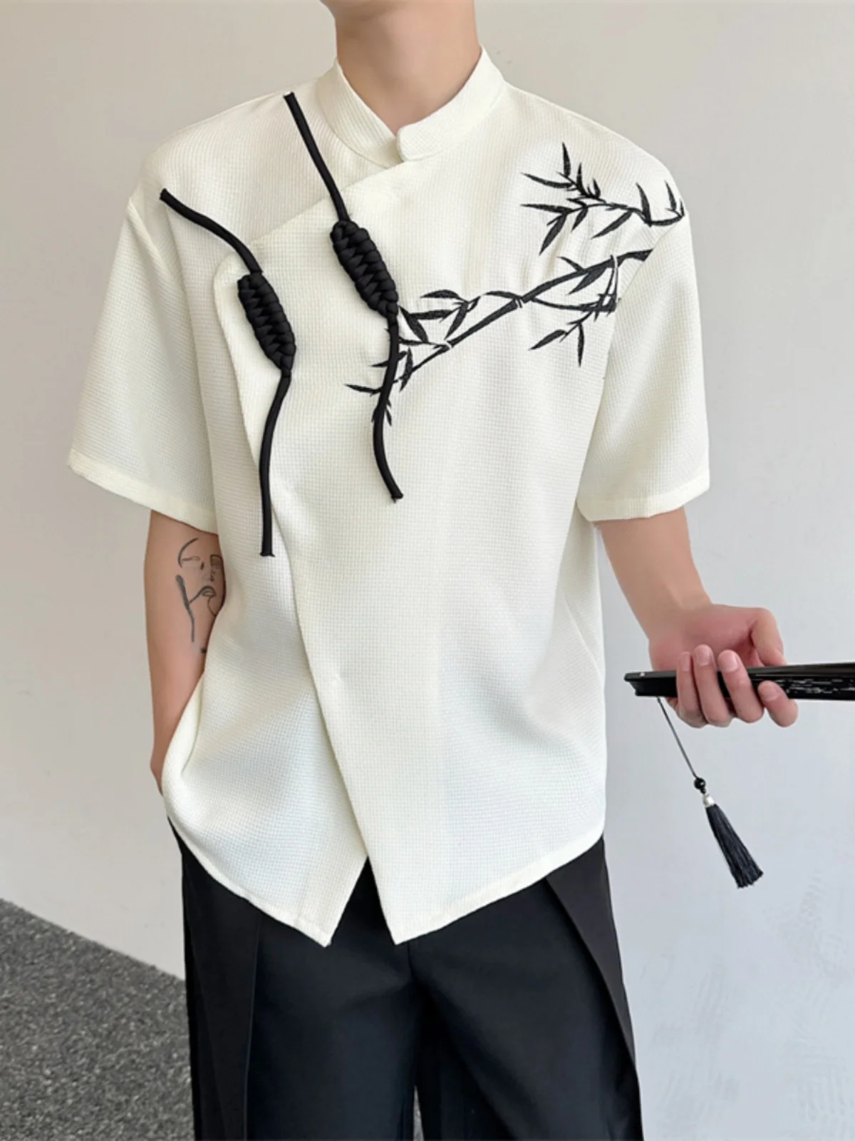 

Summer New Chinese Sle Bamboo Embroidery irt Buttons Vintage ort Sve Men's Faionable Breathable Stand Fit Daily...