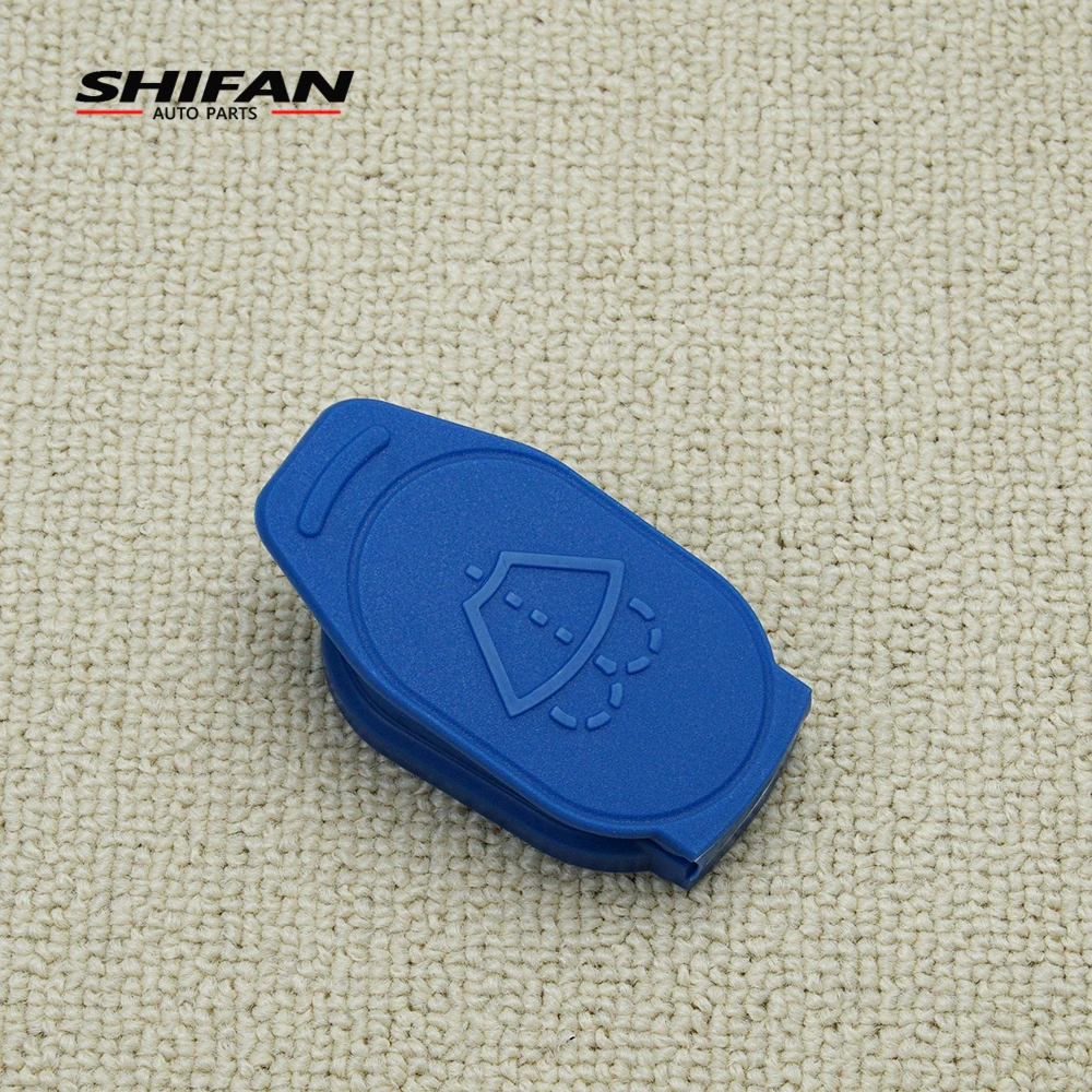 A2068691000 For Mercedes-Benz C S206 2022 wiper water tank cover Filling tube cover 2068691000 Car Accessories