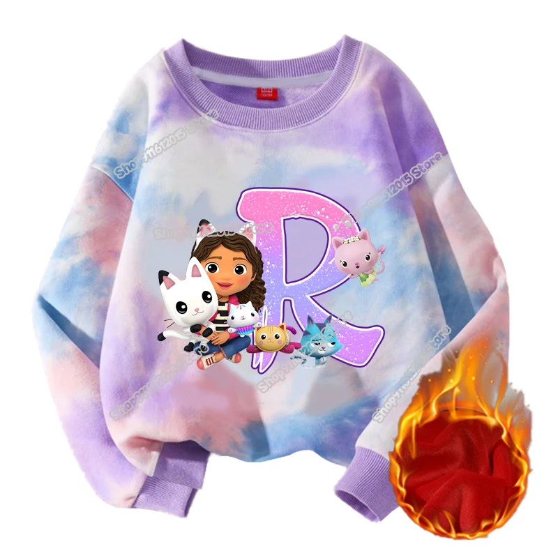 เสื้อสเวตเชิ้ตเด็กผู้หญิงลายไท-ได ตัวอักษร A-Z ของ Gabbys Dollhouse สำหรับฤดูใบไม้ร่วงและฤดูหนาว สีม่วง เสื้อคลุมเด็ก เสื้อผ้าเด็กแนวสปอร์ต