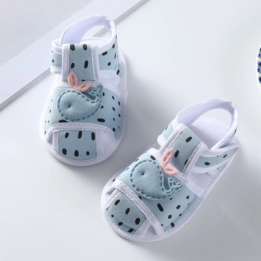 Sandali per bambini con suola morbida Casual scarpe di tela per bambini balena antiscivolo scarpe da culla traspiranti 0-12M neonato